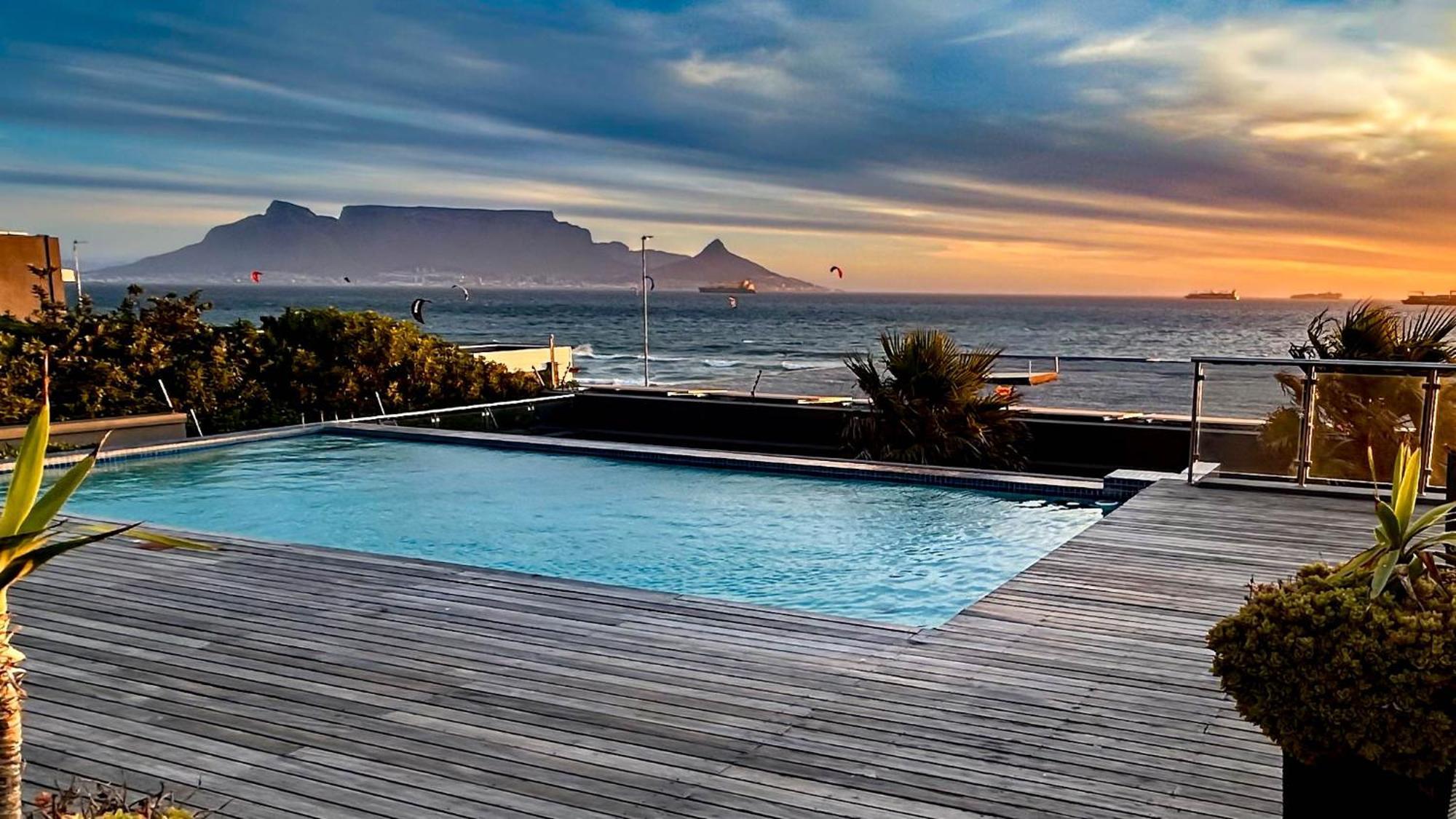 Heaven On Earth - Blouberg Beachfront Self-Catering Apartment Bloubergstrand Exterior photo